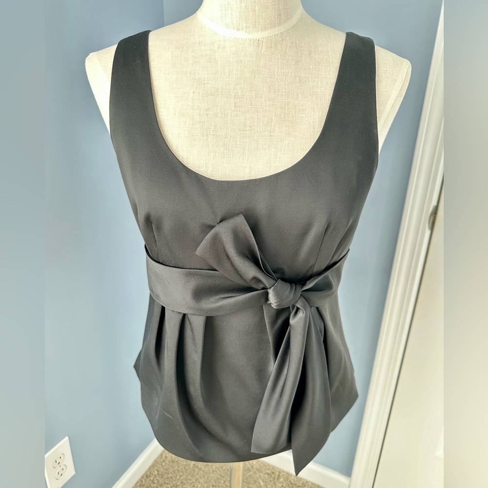 Ann Taylor size 8 formal sleeveless top